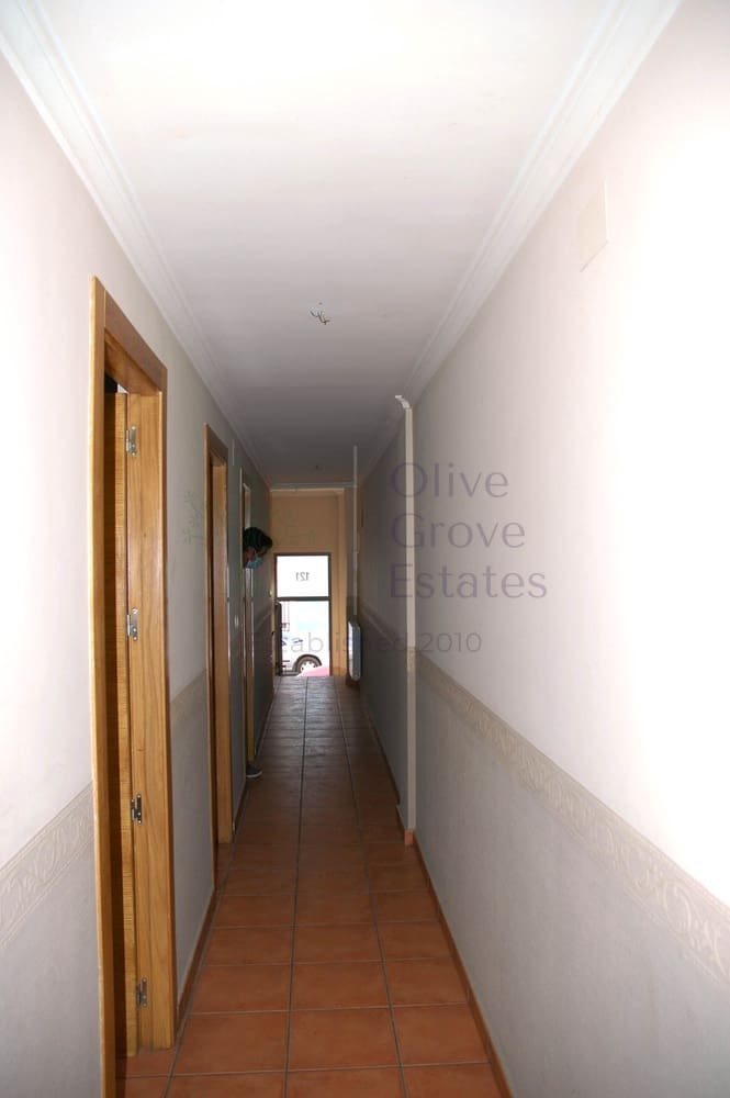 Piso de 3 habitaciones en Caudete en venta con garaje - 97.000 € (Ref: 10179606)