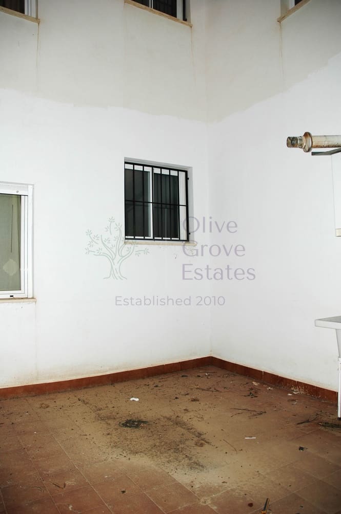 Piso de 3 habitaciones en Caudete en venta con garaje - 97.000 € (Ref: 10179606)
