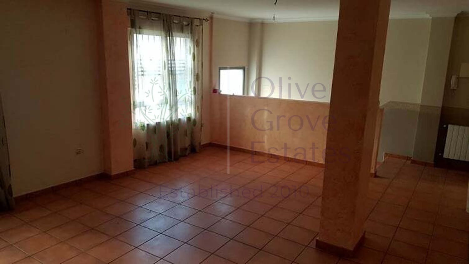 Piso de 3 habitaciones en Caudete en venta con garaje - 97.000 € (Ref: 10179606)