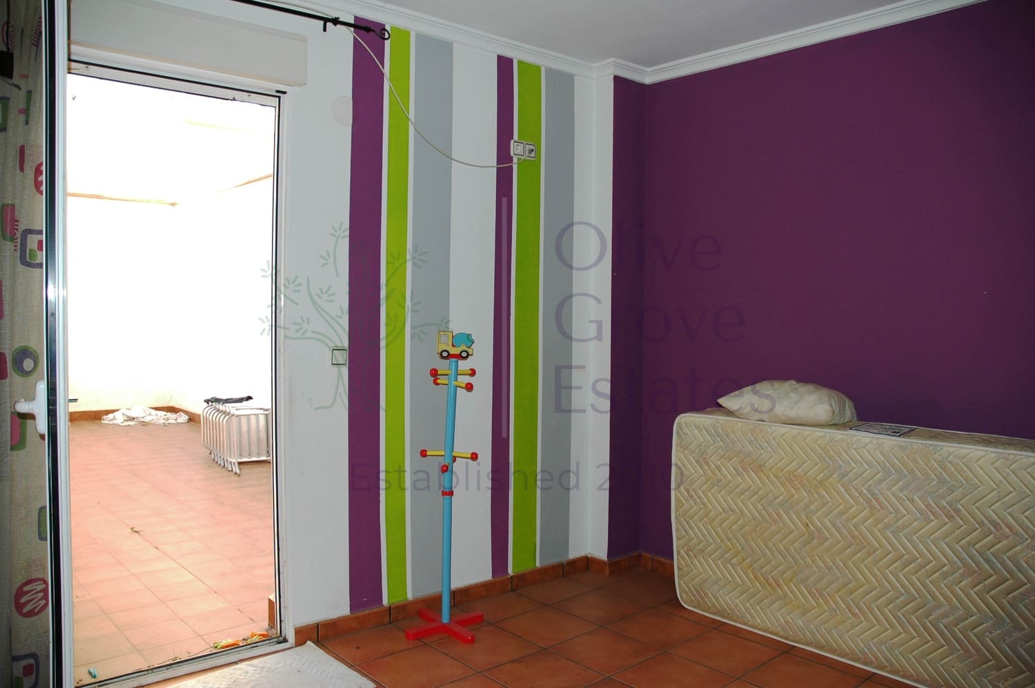 Piso de 3 habitaciones en Caudete en venta con garaje - 97.000 € (Ref: 10179606)