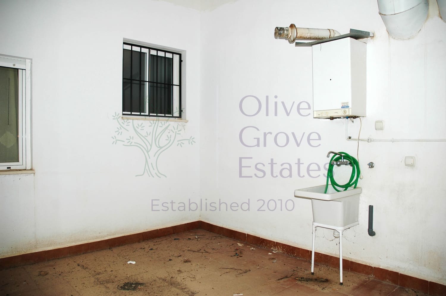 Piso de 3 habitaciones en Caudete en venta con garaje - 97.000 € (Ref: 10179606)