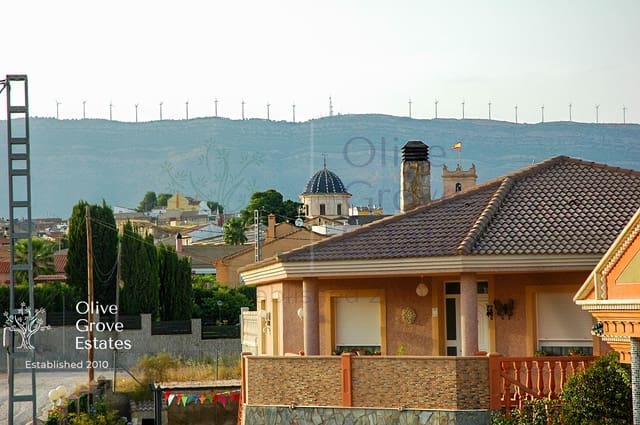 6 slaapkamer Villa te koop in Caudete met zwembad garage - € 375.000 (Ref: 6769168)