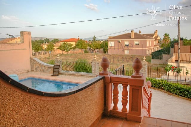 6 slaapkamer Villa te koop in Caudete met zwembad garage - € 375.000 (Ref: 6769168)