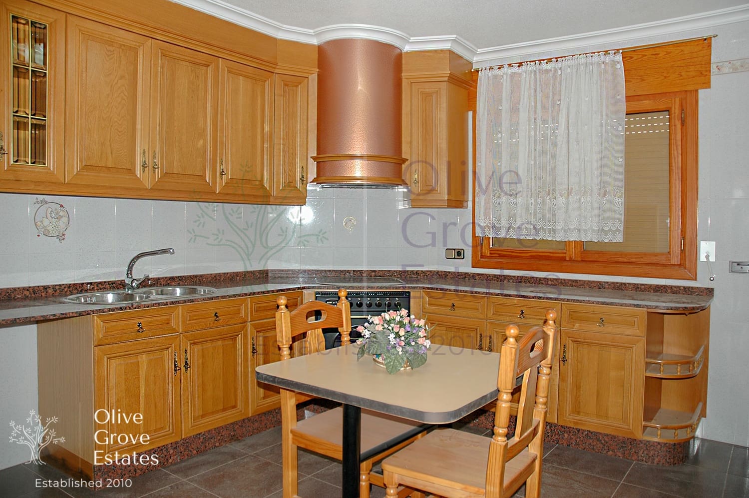 6 soveværelse Villa til salg i Caudete med swimmingpool garage - € 375.000 (Ref: 6769168)