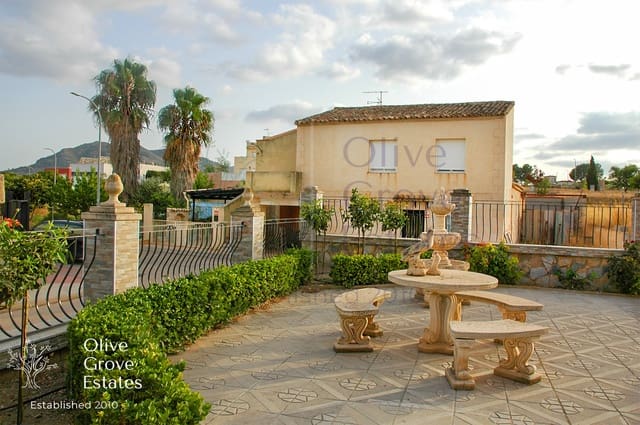 6 slaapkamer Villa te koop in Caudete met zwembad garage - € 375.000 (Ref: 6769168)