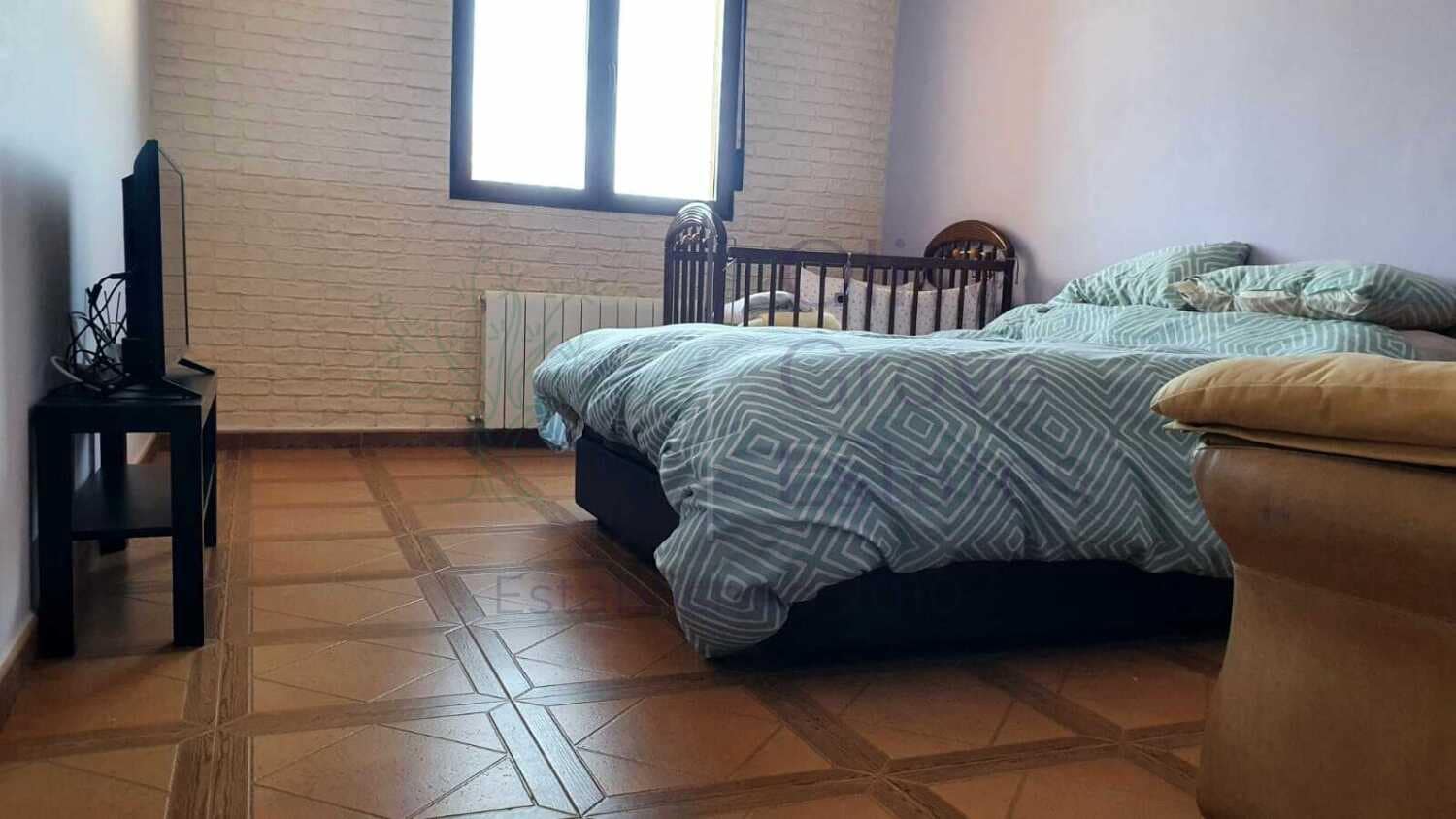 3 bedroom Villa for sale in Caudete with pool garage - € 275,000 (Ref: 6769169)