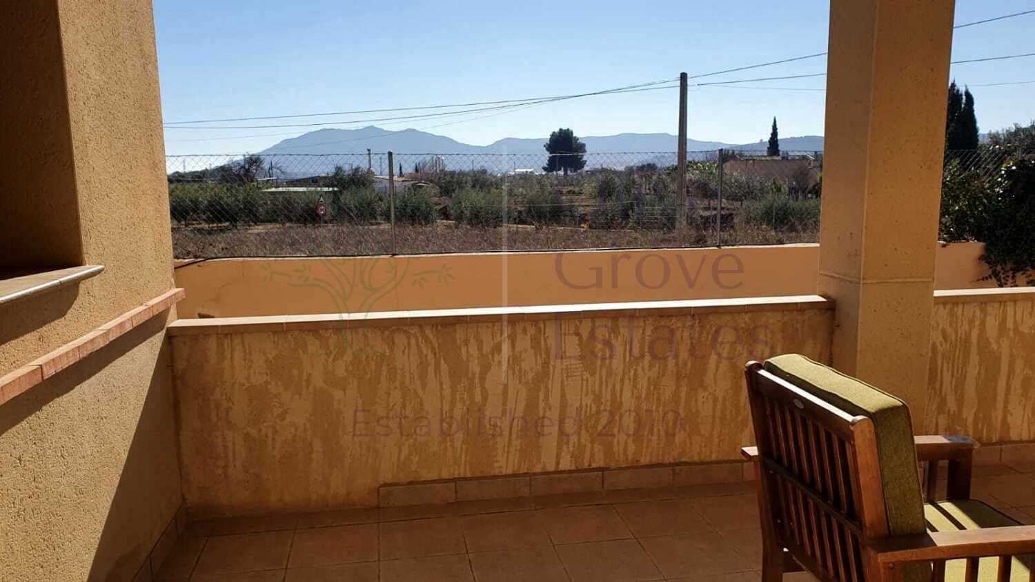 3 bedroom Villa for sale in Caudete with pool garage - € 275,000 (Ref: 6769169)