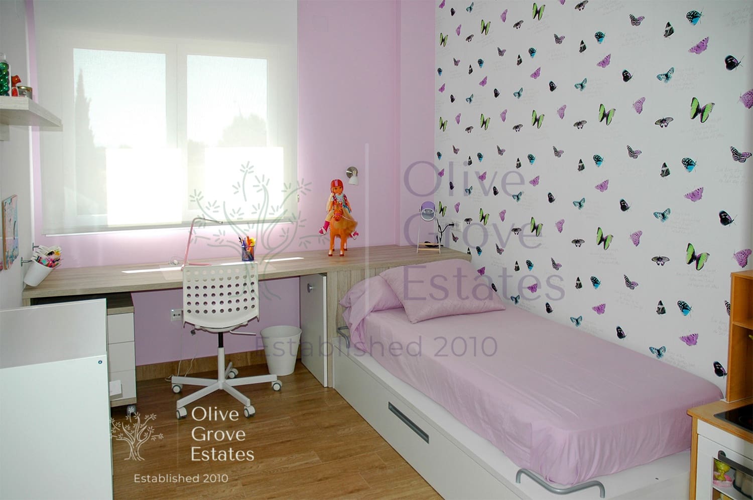 4 bedroom Villa for sale in Caudete with pool garage - € 395,000 (Ref: 6769182)