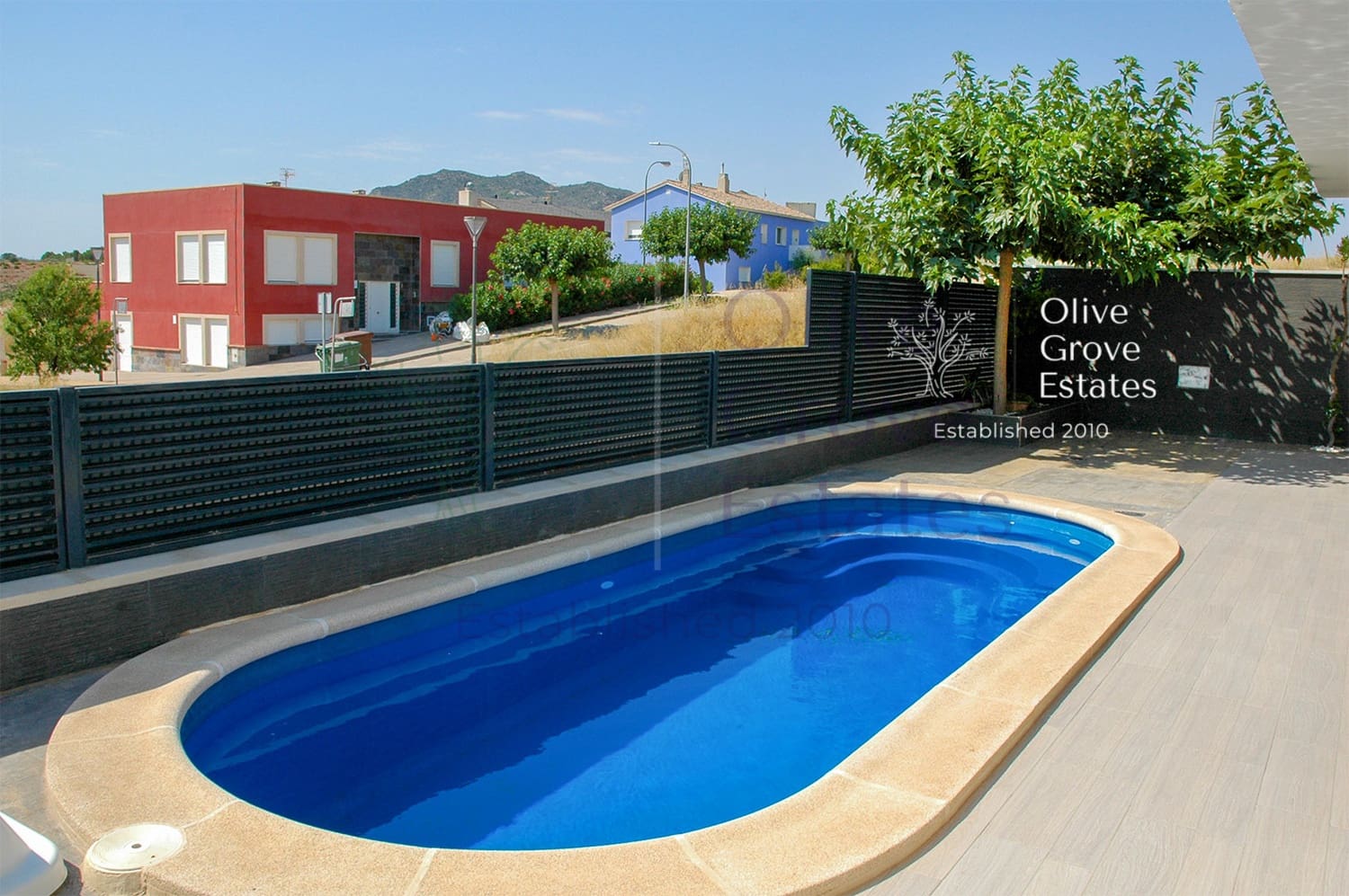 4 bedroom Villa for sale in Caudete with pool garage - € 395,000 (Ref: 6769182)