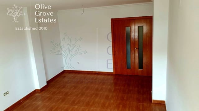 3 soveværelse Lejlighed til salg i Caudete med garage - € 74.995 (Ref: 6769185)