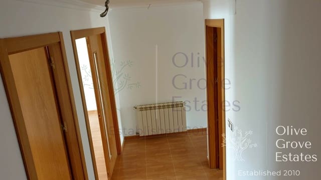 3 soveværelse Lejlighed til salg i Caudete med garage - € 74.995 (Ref: 6769185)