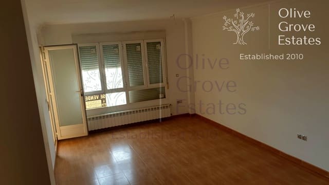 3 soveværelse Lejlighed til salg i Caudete med garage - € 74.995 (Ref: 6769185)