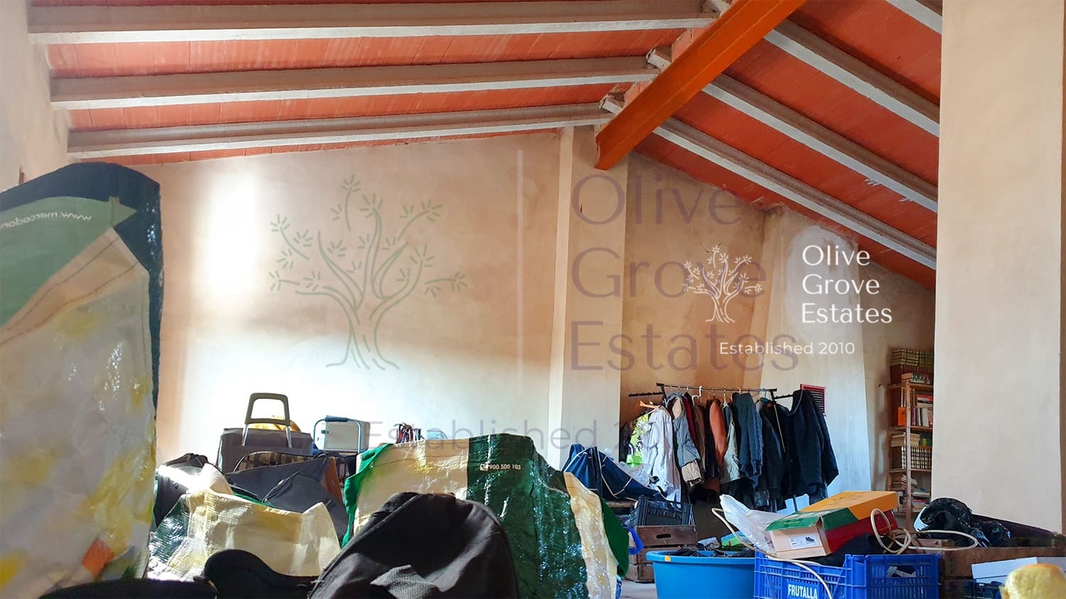 3 bedroom Townhouse for sale in Caudete with pool - € 199,995 (Ref: 6769191)