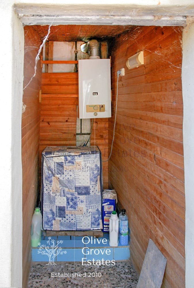 3 bedroom Townhouse for sale in Caudete with pool - € 199,995 (Ref: 6769191)