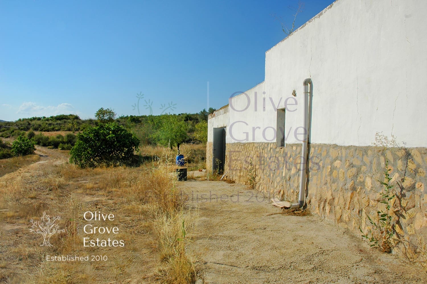 3 bedroom Townhouse for sale in Caudete with pool - € 199,995 (Ref: 6769191)