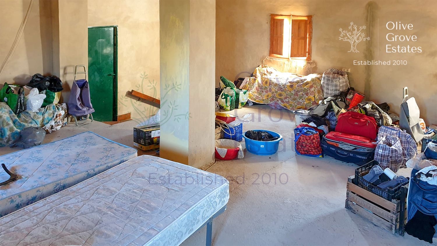 3 bedroom Townhouse for sale in Caudete with pool - € 199,995 (Ref: 6769191)