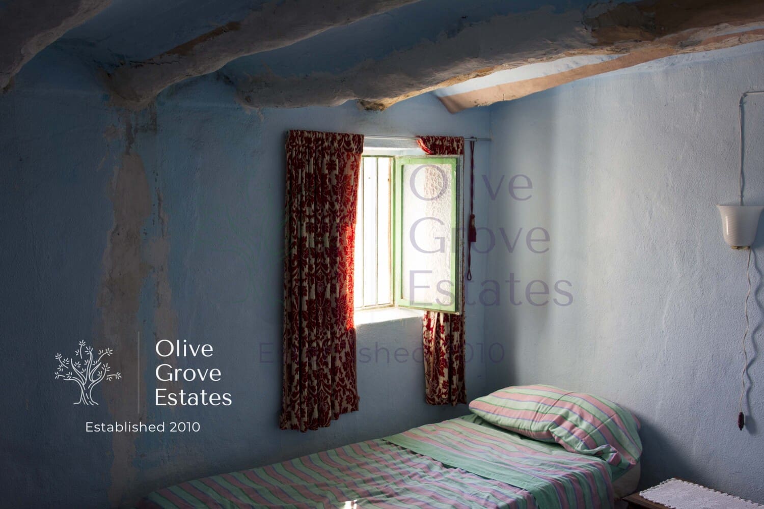 3 bedroom Townhouse for sale in Caudete with pool - € 199,995 (Ref: 6769191)