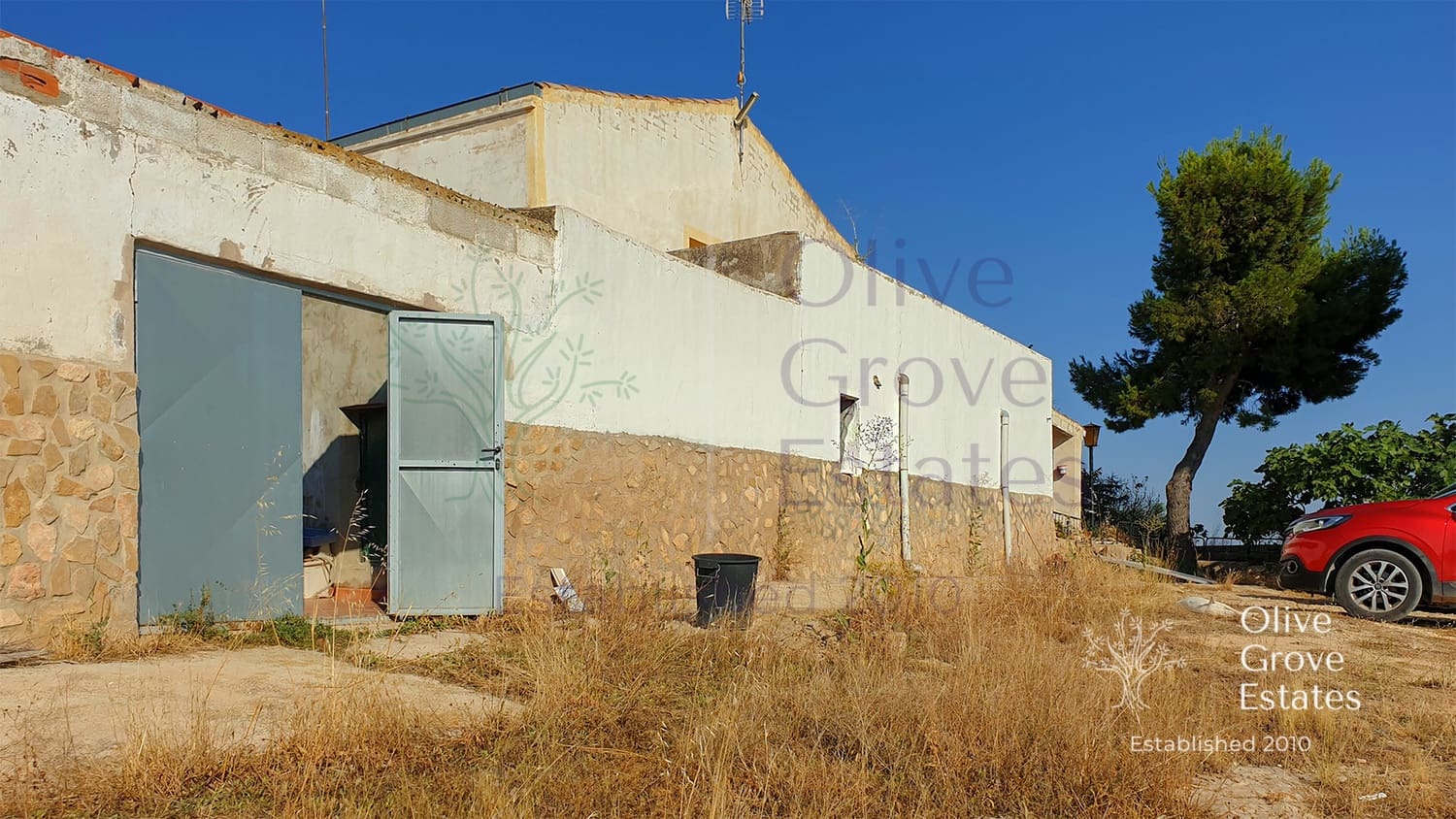 3 bedroom Townhouse for sale in Caudete with pool - € 199,995 (Ref: 6769191)