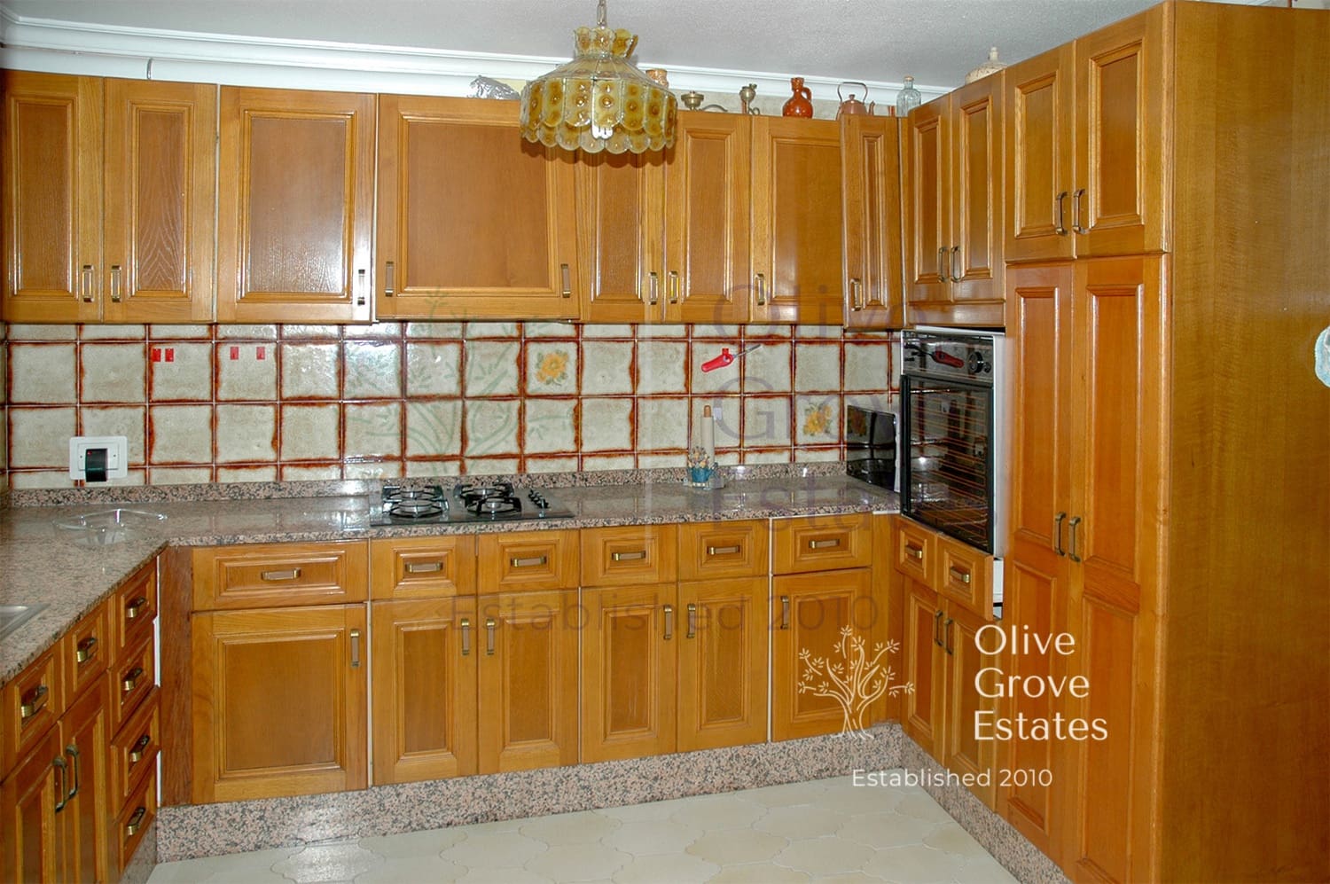 5 soveværelse Byhus til salg i Caudete med garage - € 199.995 (Ref: 6769201)