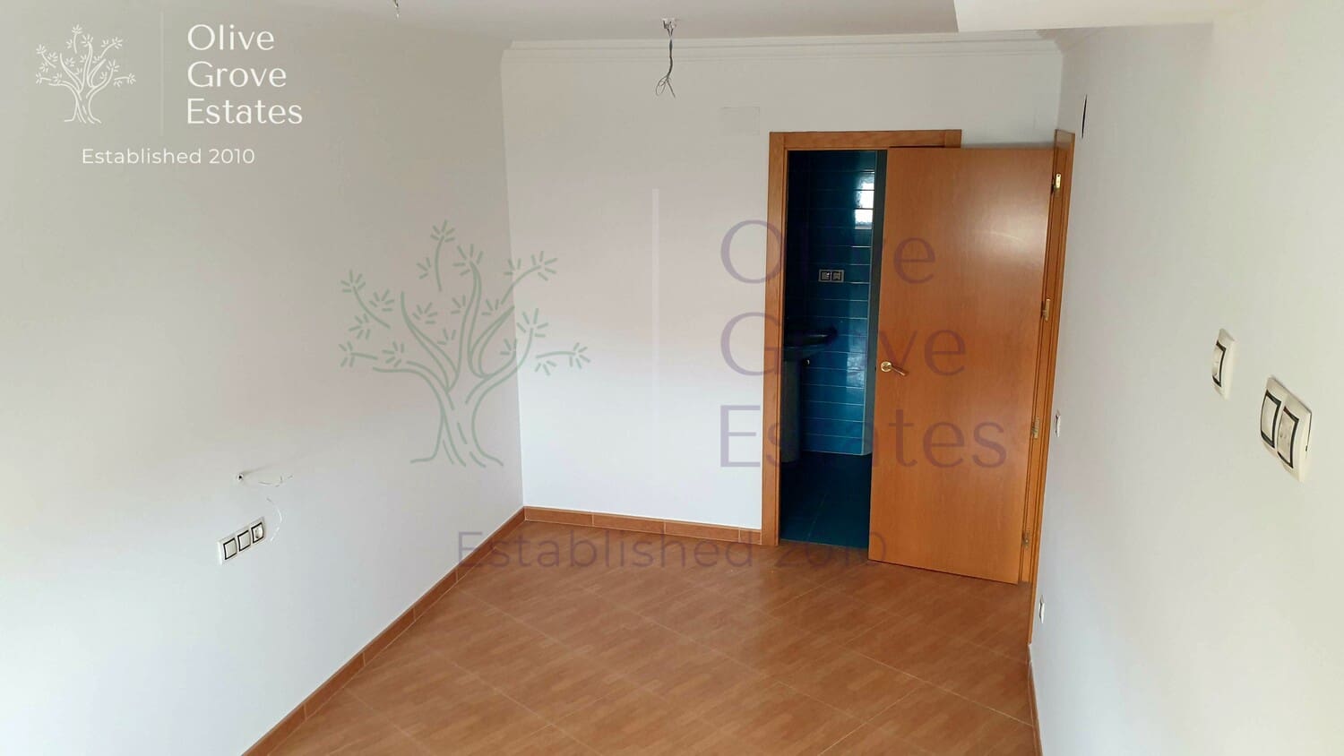 3 makuuhuone Asunto myytävänä paikassa Caudete mukana 
autotalli - 74 995 € (Ref: 6769209)