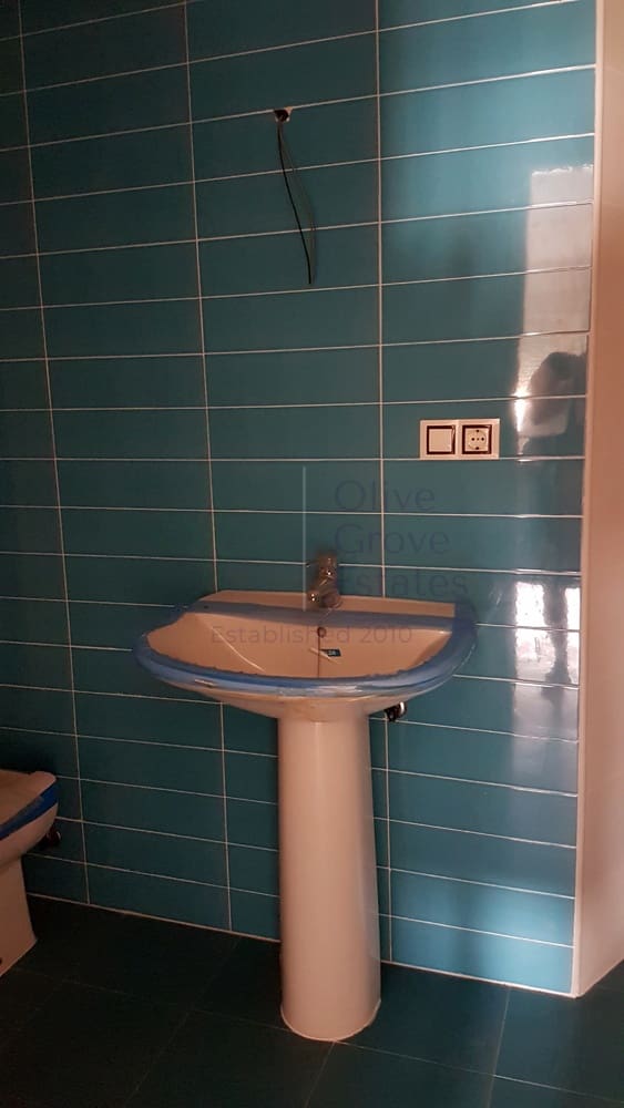 3 makuuhuone Asunto myytävänä paikassa Caudete mukana 
autotalli - 74 995 € (Ref: 6769209)