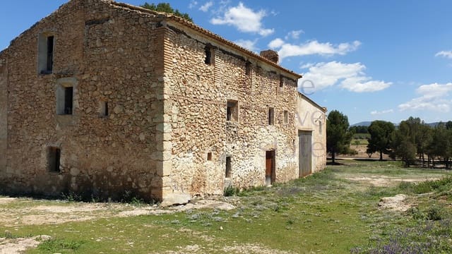 11 bedroom Townhouse for sale in El Camp de Mirra - € 249,995 (Ref: 6834671)
