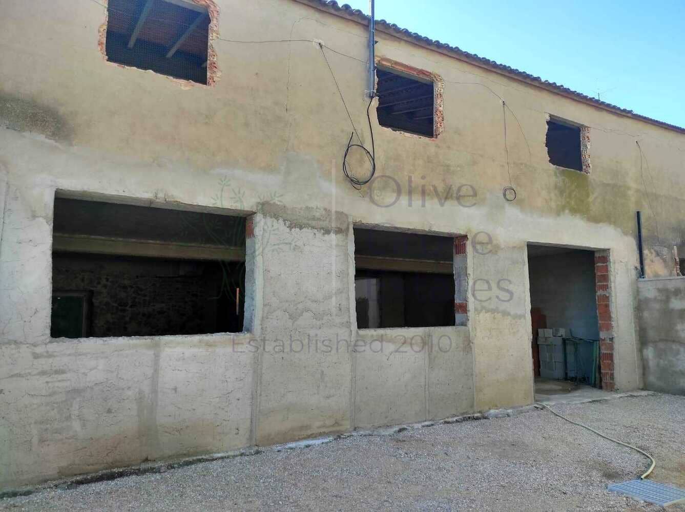 5 soveværelse Byhus til salg i Villena - € 79.500 (Ref: 6842801)
