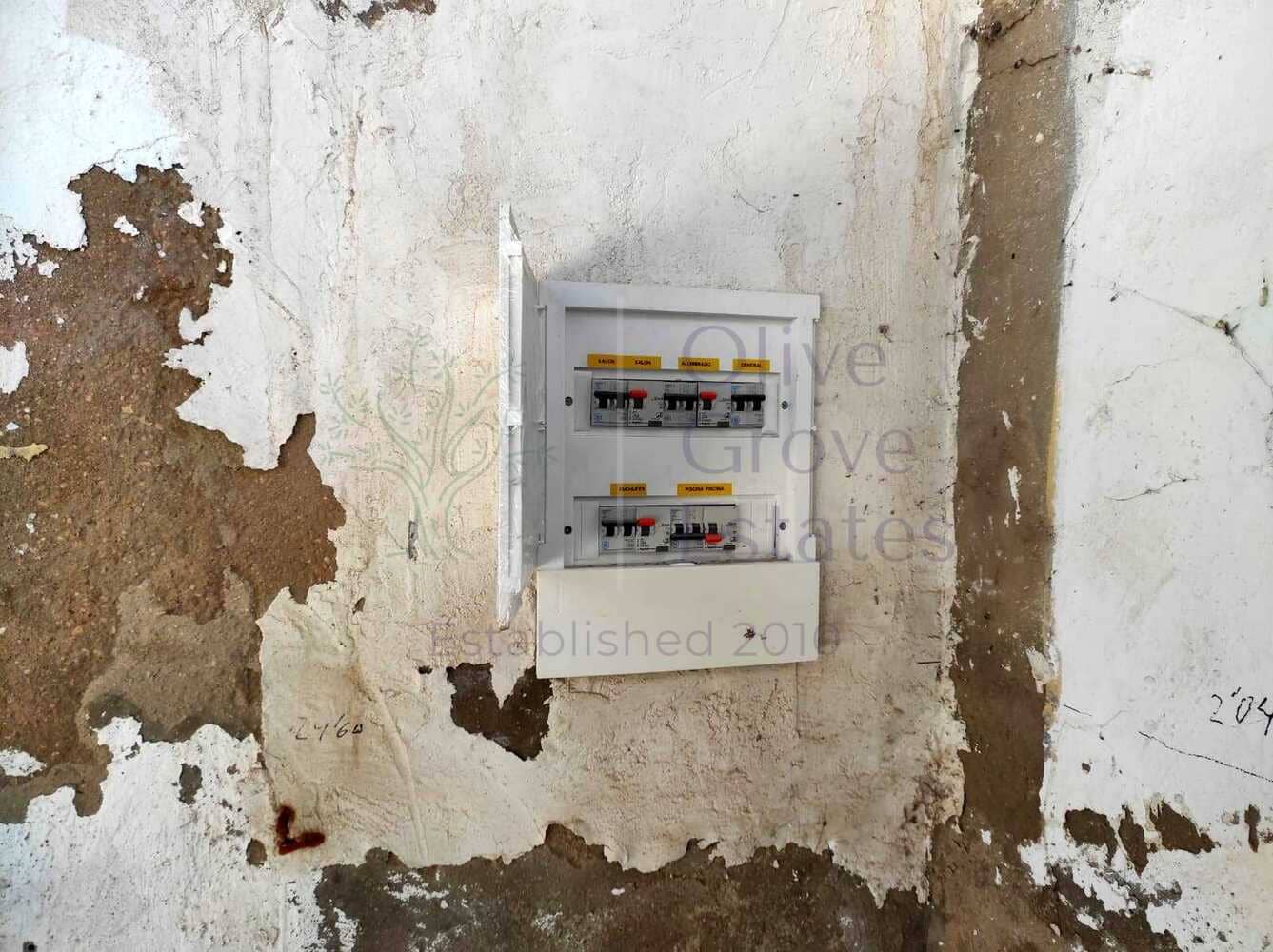 5 soveværelse Byhus til salg i Villena - € 79.500 (Ref: 6842801)