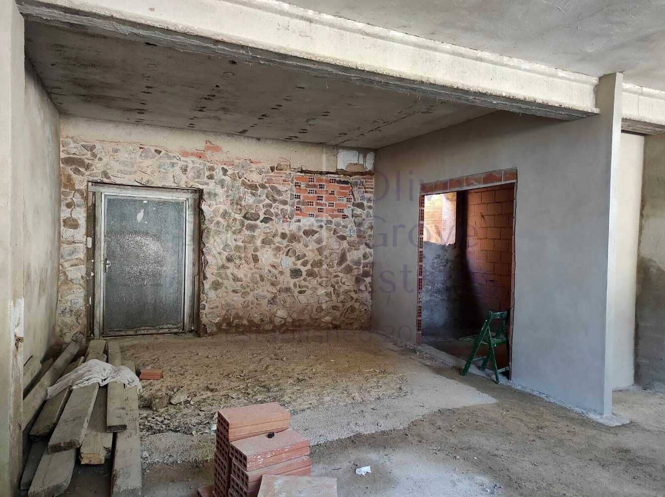 5 soveværelse Byhus til salg i Villena - € 79.500 (Ref: 6842801)