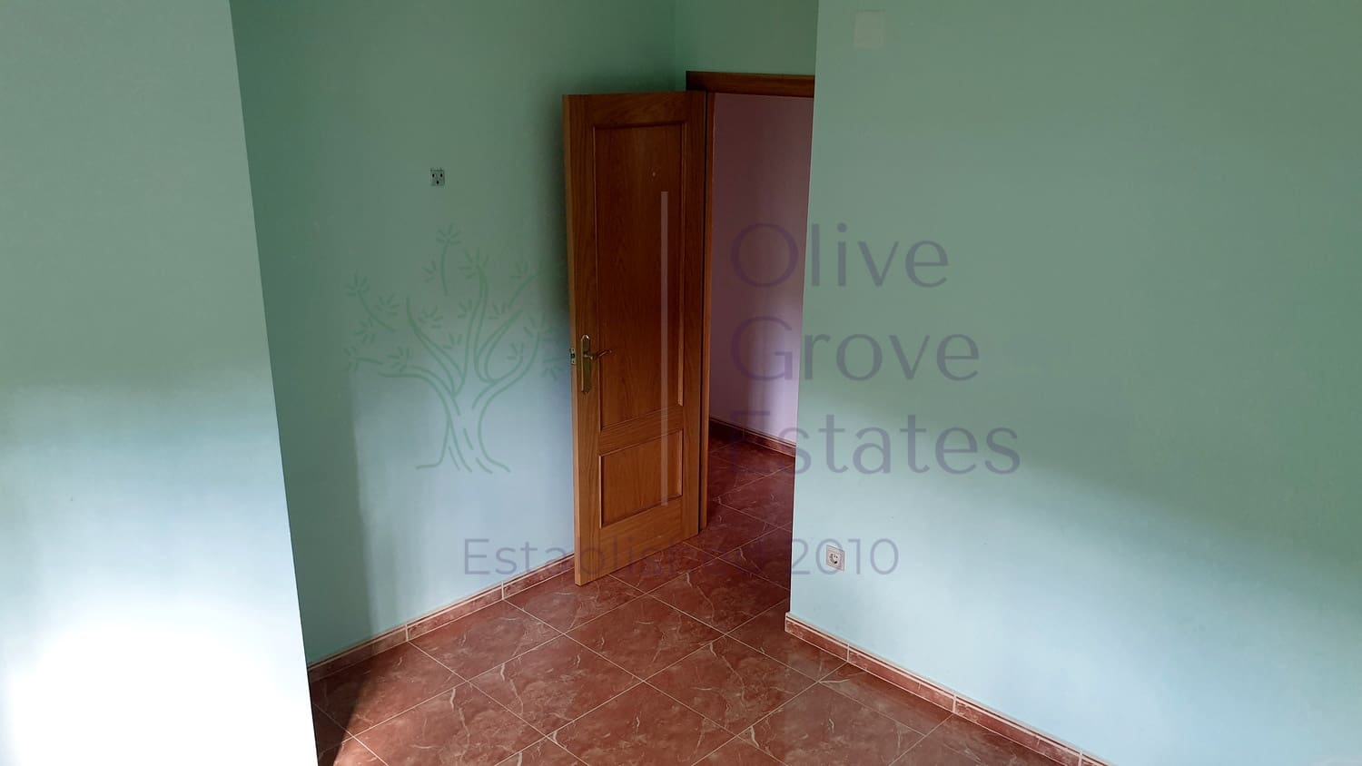 5 bedroom Villa for sale in Caudete with garage - € 224,995 (Ref: 6874187)