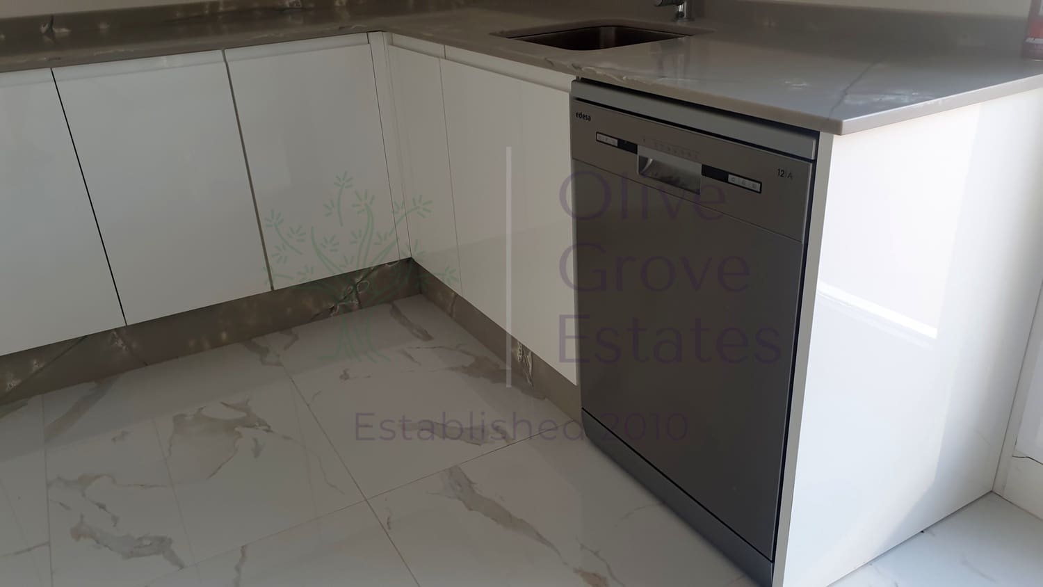 3 slaapkamer Appartement te koop in Caudete met garage - € 239.995 (Ref: 6889177)