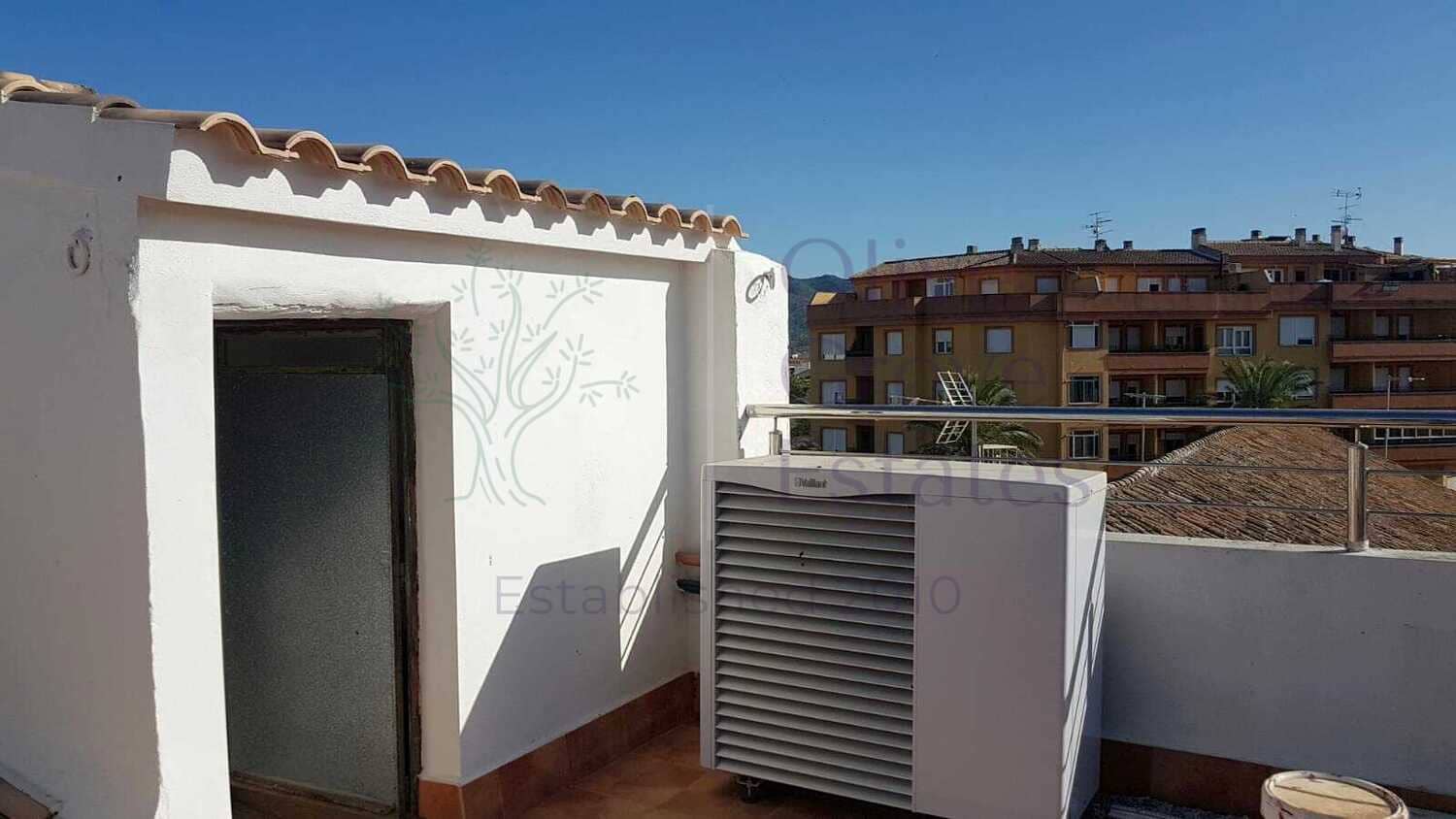 3 slaapkamer Appartement te koop in Caudete met garage - € 239.995 (Ref: 6889177)