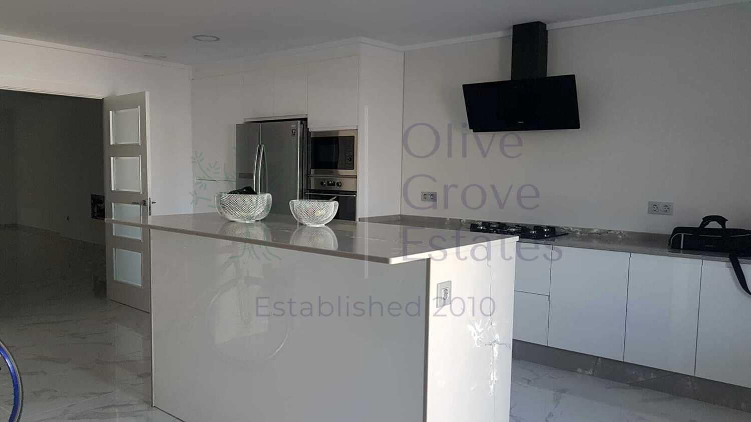 3 slaapkamer Appartement te koop in Caudete met garage - € 239.995 (Ref: 6889177)