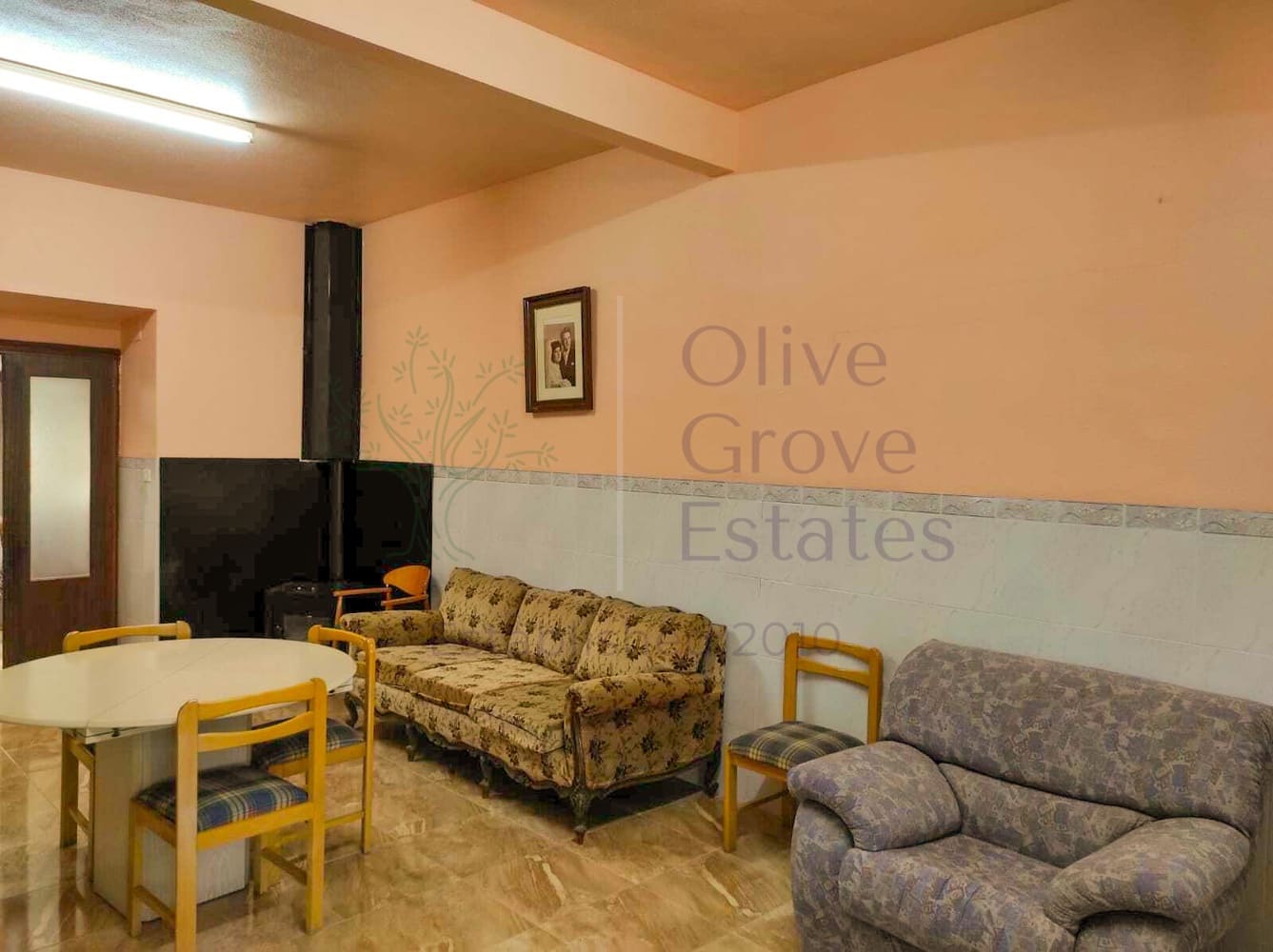 4 bedroom Villa for sale in Yecla with pool garage - € 209,950 (Ref: 6891507)