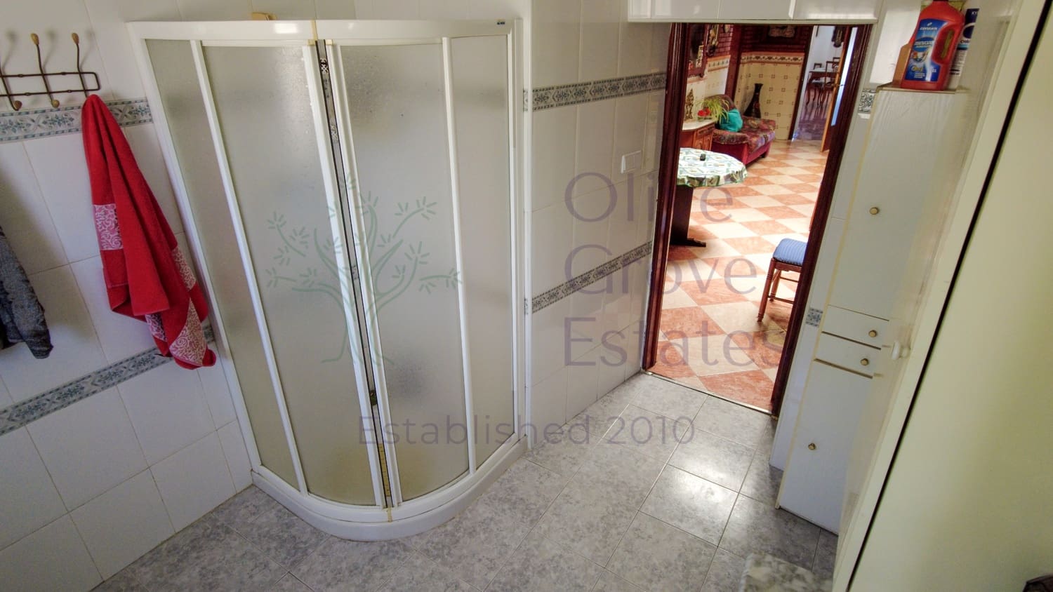 4 bedroom Villa for sale in Yecla with pool garage - € 209,950 (Ref: 6891507)