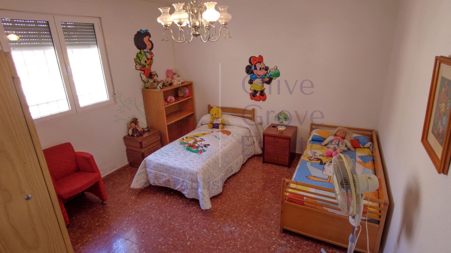 4 bedroom Villa for sale in Yecla with pool garage - € 209,950 (Ref: 6891507)