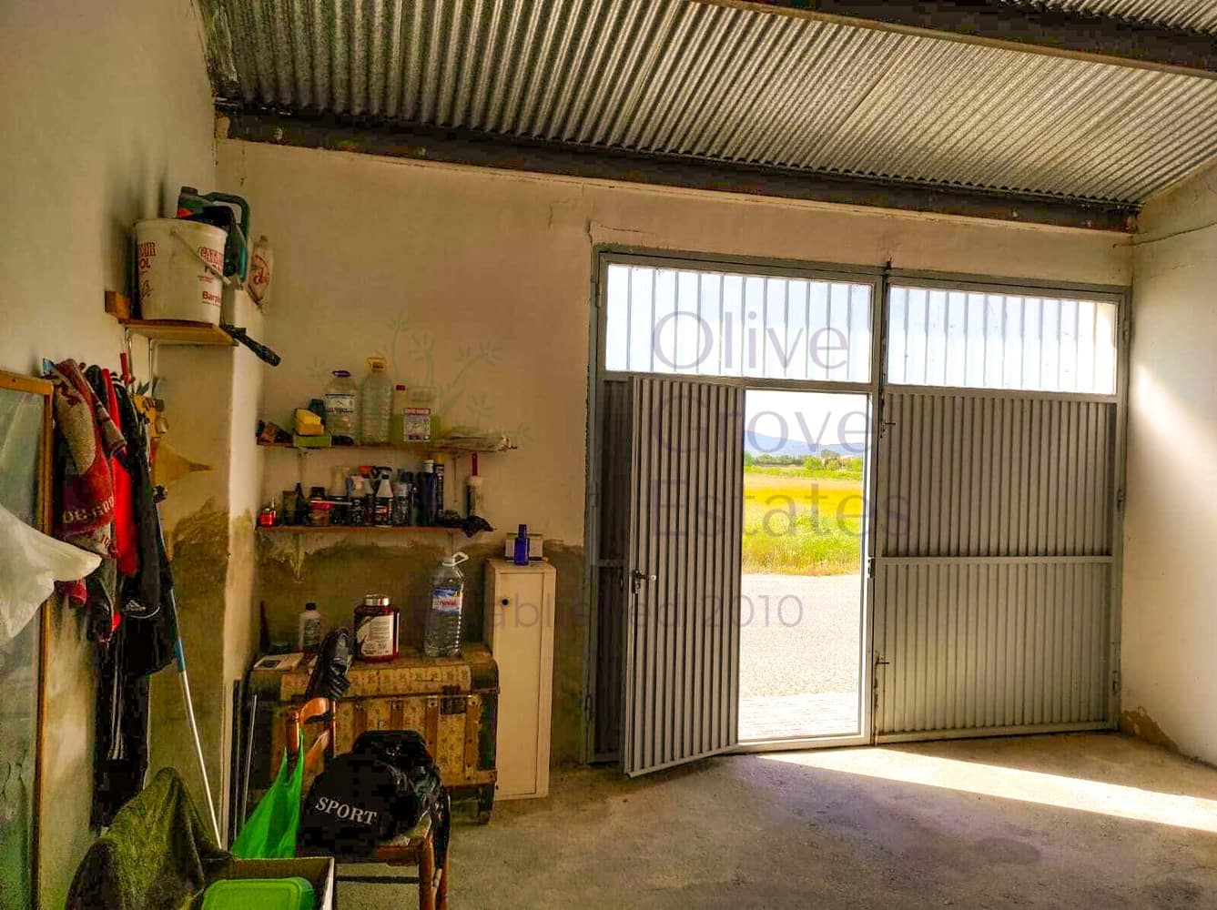 4 bedroom Villa for sale in Yecla with pool garage - € 209,950 (Ref: 6891507)