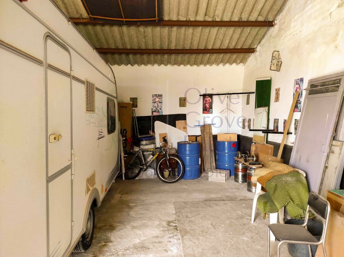 4 bedroom Villa for sale in Yecla with pool garage - € 209,950 (Ref: 6891507)