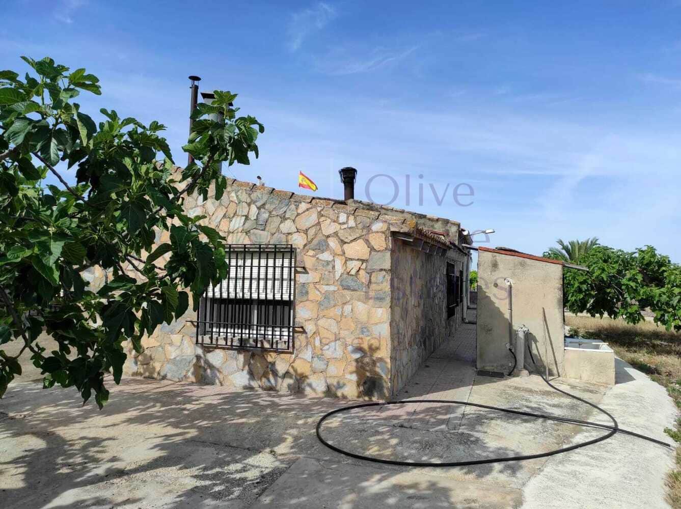 4 bedroom Villa for sale in Yecla with pool garage - € 209,950 (Ref: 6891507)