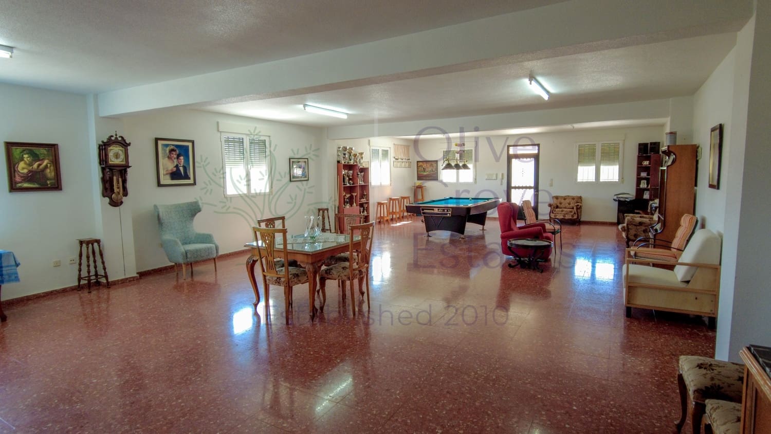 4 bedroom Villa for sale in Yecla with pool garage - € 209,950 (Ref: 6891507)