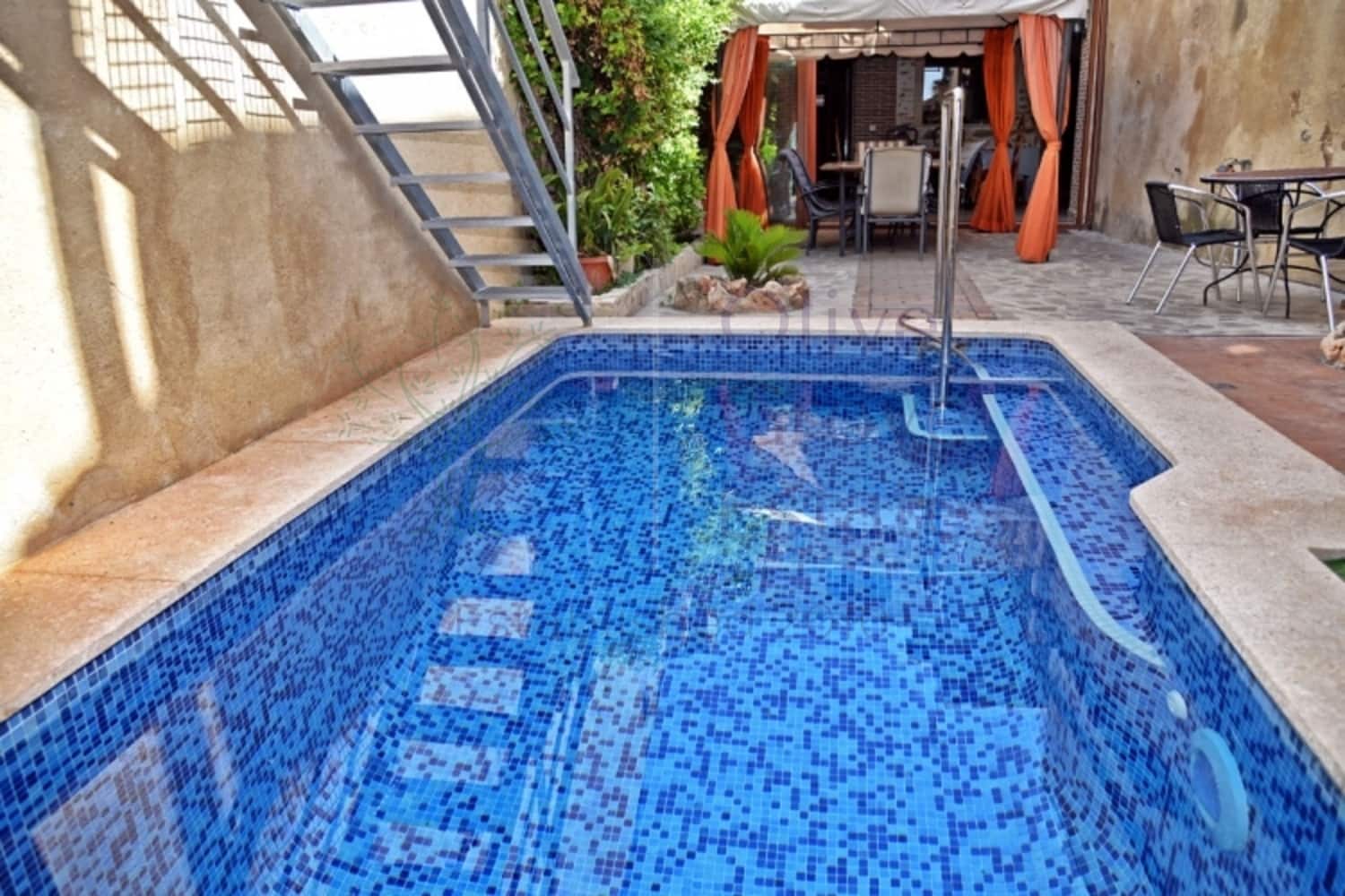 5 soveværelse Byhus til salg i Palomar med swimmingpool - € 249.000 (Ref: 6948516)