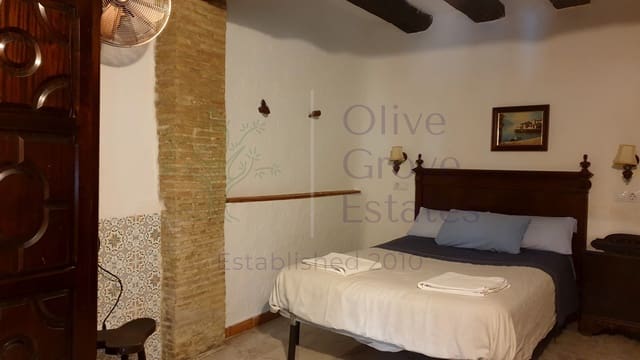 9 bedroom Townhouse for sale in Palomar with pool - € 269,950 (Ref: 6948517)