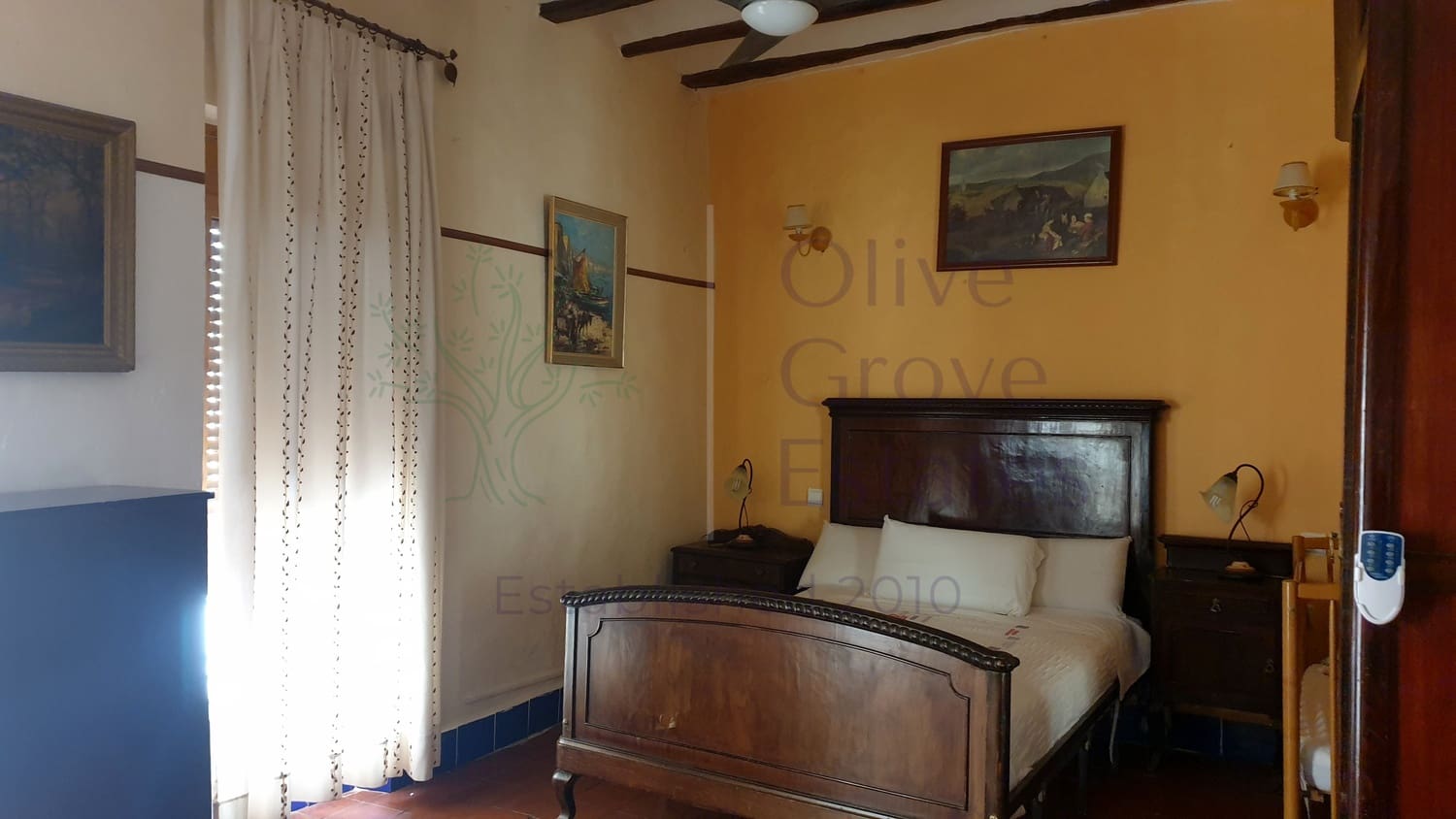 9 soveværelse Byhus til salg i Palomar med swimmingpool - € 269.950 (Ref: 6948517)