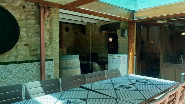 9 bedroom Townhouse for sale in Palomar with pool - € 269,950 (Ref: 6948517)