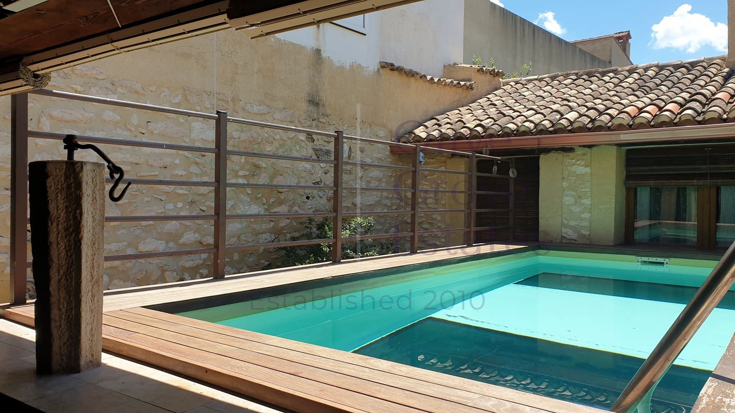 9 soveværelse Byhus til salg i Palomar med swimmingpool - € 269.950 (Ref: 6948517)