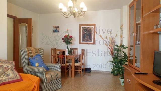 4 chambre Appartement à vendre à Caudete - 69 995 € (Ref: 6982714)