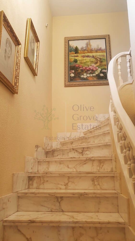 4 soverom Villa til salgs i Petrel / Petrer med svømmebasseng garasje - € 389 995 (Ref: 6984576)