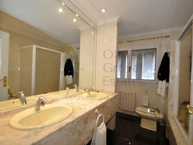 4 chambre Villa/Maison à vendre à Petrel / Petrer avec piscine garage - 389 995 € (Ref: 6984576)