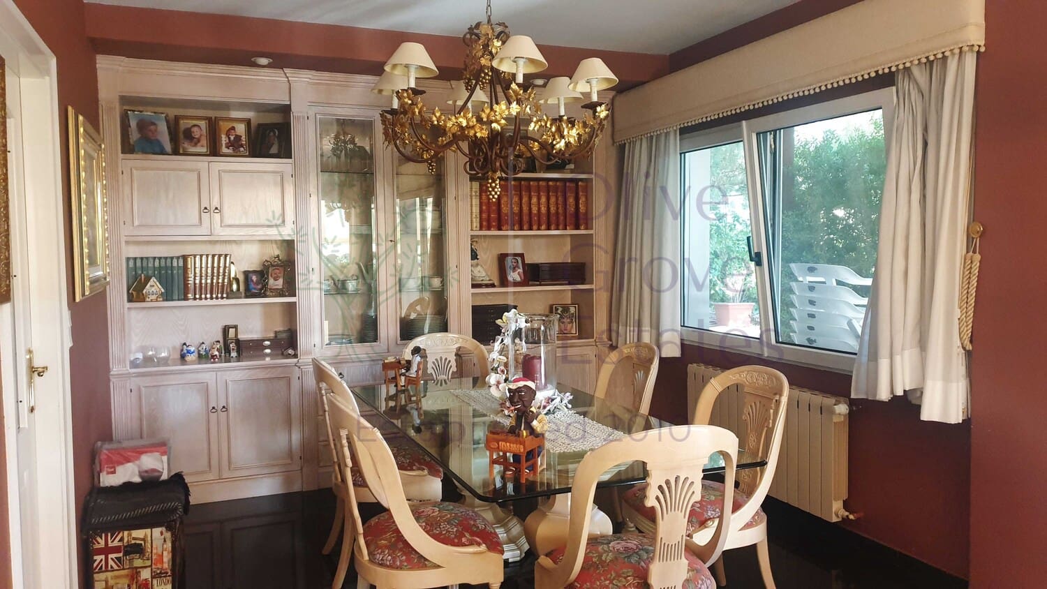 4 soverom Villa til salgs i Petrel / Petrer med svømmebasseng garasje - € 389 995 (Ref: 6984576)