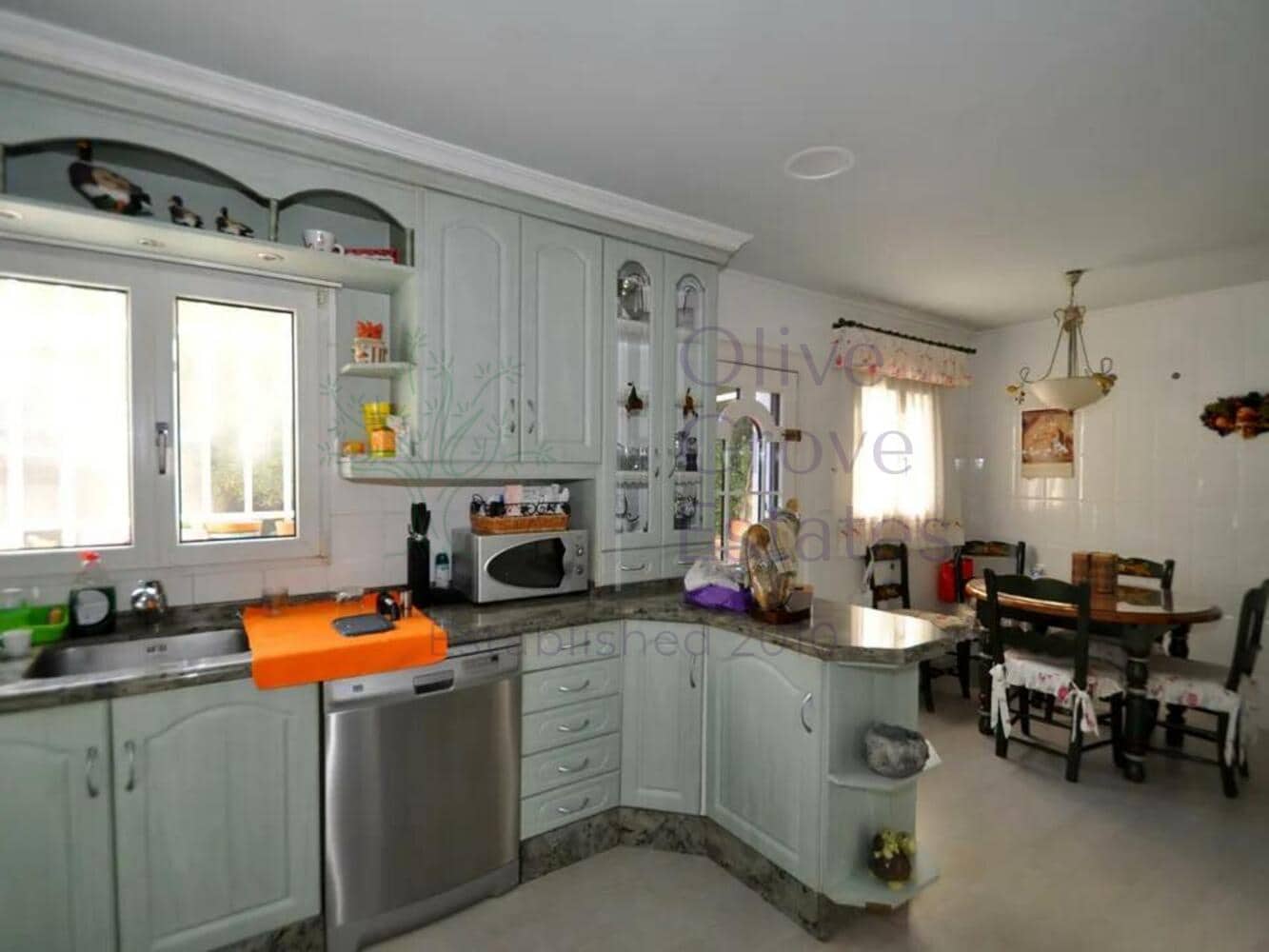 4 soverom Villa til salgs i Petrel / Petrer med svømmebasseng garasje - € 389 995 (Ref: 6984576)